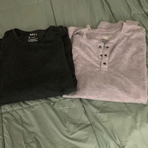 Lot of 2 Men’s Apt 9 Long Sleeve Shirts.  Size XL